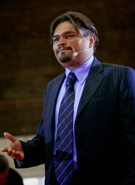 Dr. Walter Sandro em apresentação